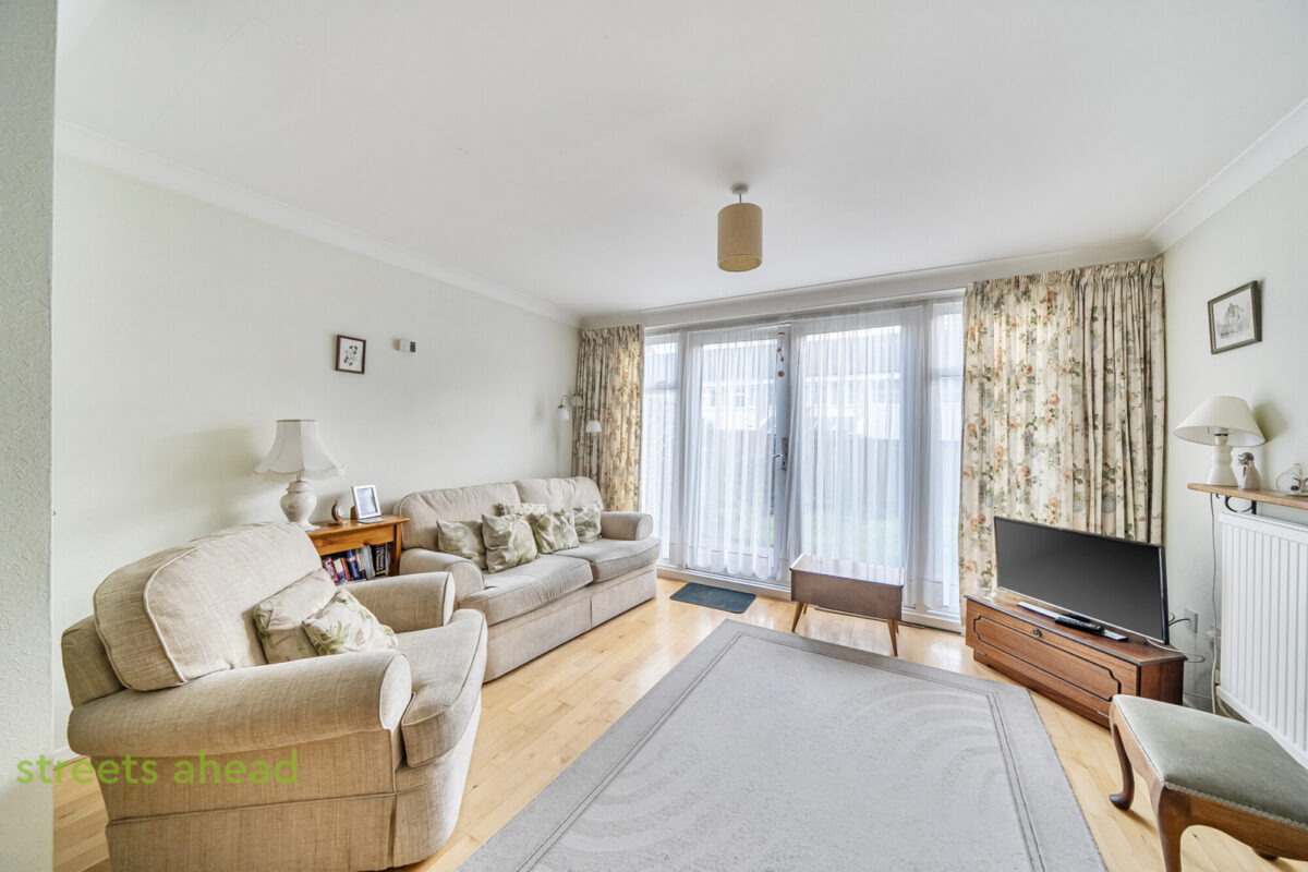 addsah add061001 img 01