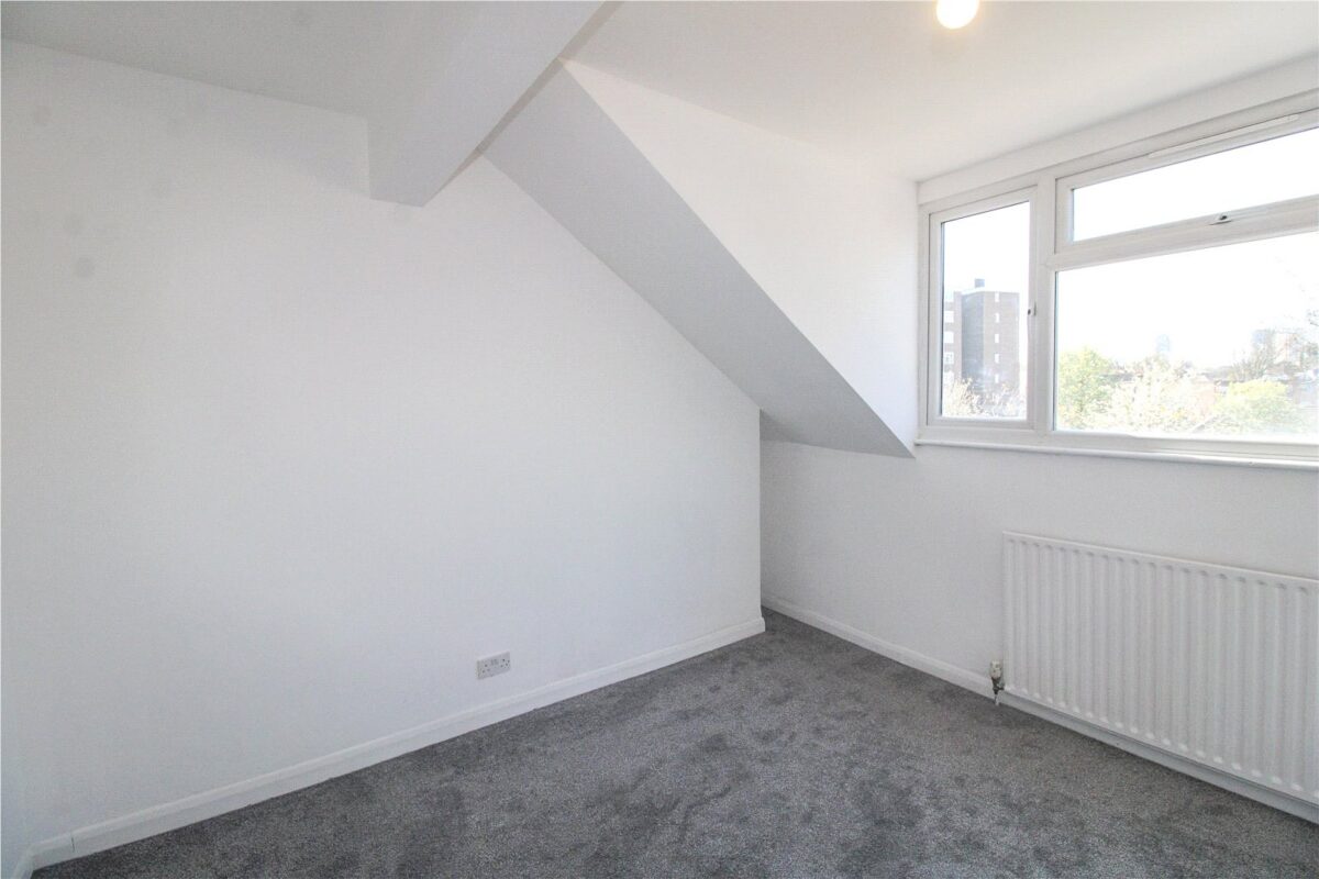 addsah add061176 l img 06