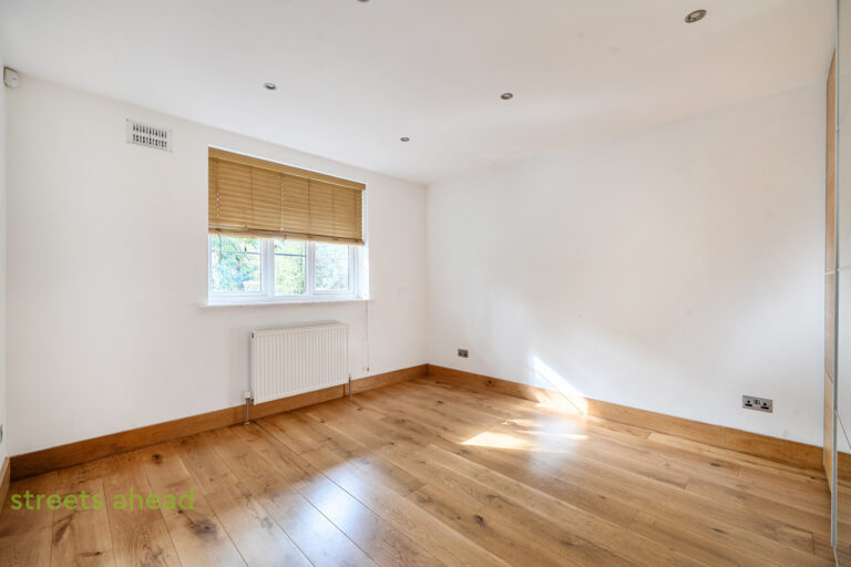 addsah_add140860_l_img_06.jpg Addiscombe Road, Croydon, CR0, photo 7