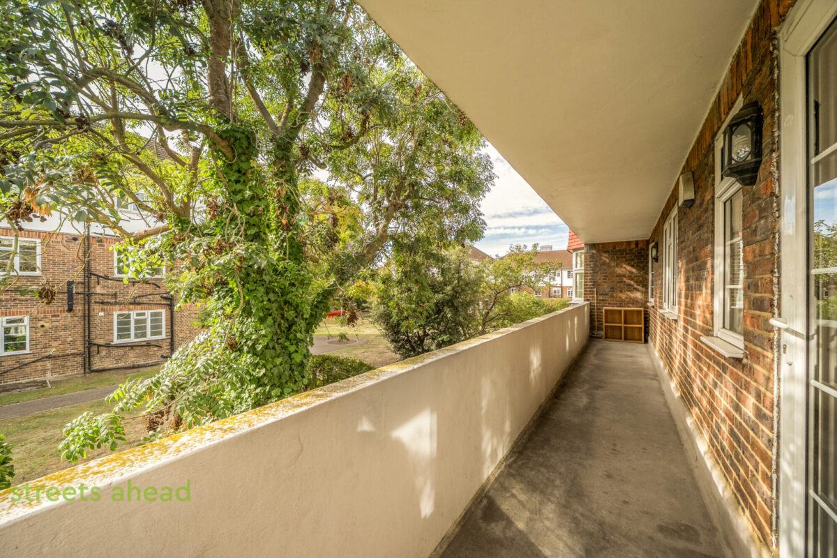 addsah_add140860_l_img_19.jpg Addiscombe Road, Croydon, CR0, photo 20