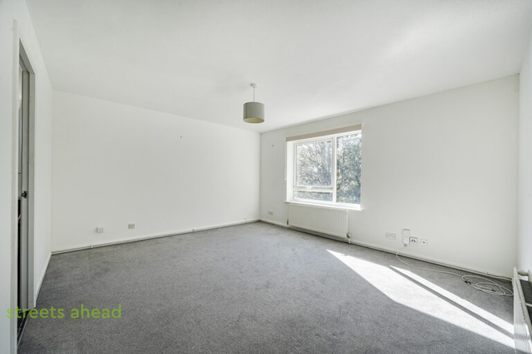 addsah_add221340_img_00.jpg Addiscombe Road, Croydon, photo 1