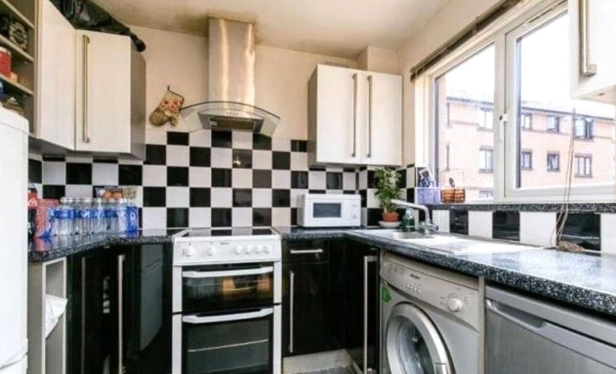 addsah add250315 l img 04