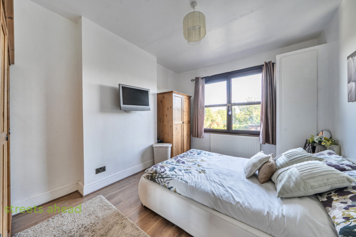 addsah_add250373_img_04.jpg Lower Addiscombe Road, Croydon, CR0, photo 5