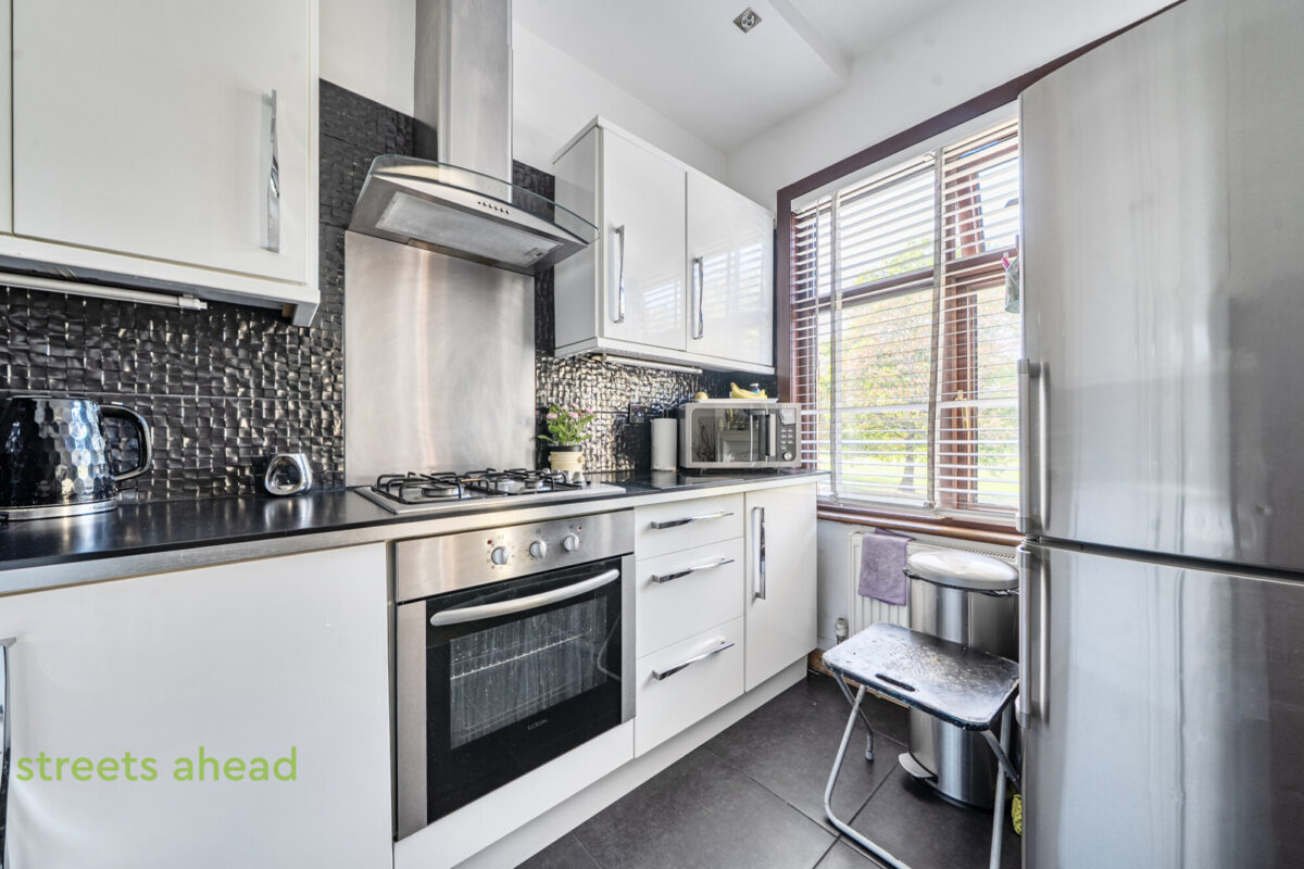 addsah_add250373_img_05.jpg Lower Addiscombe Road, Croydon, CR0, photo 6