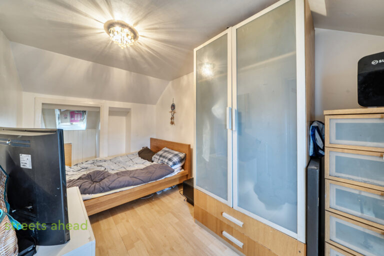 addsah_add250373_img_08.jpg Lower Addiscombe Road, Croydon, CR0, photo 9