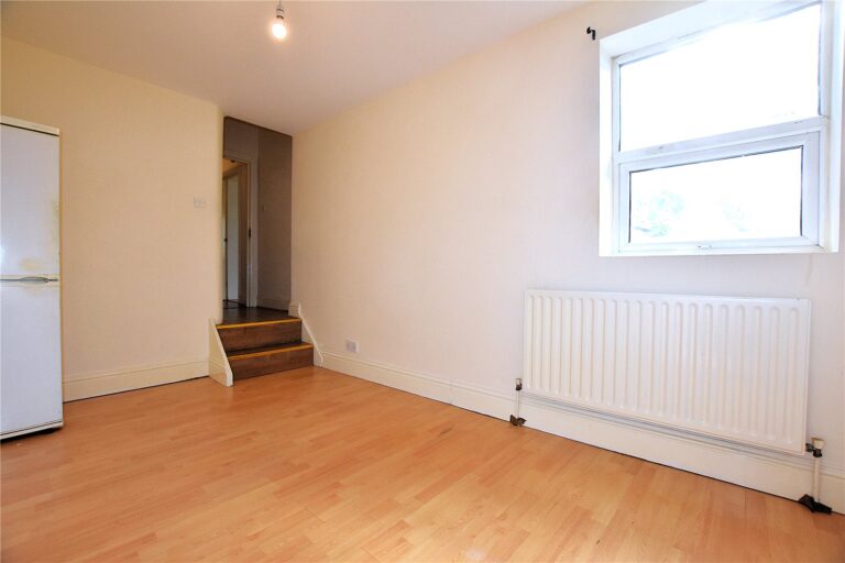 addsah_tho260194_l_img_07.jpg Dunheved Road North, Thornton Heath, CR7, photo 8