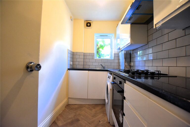 addsah_tho260194_l_img_09.jpg Dunheved Road North, Thornton Heath, CR7, photo 10