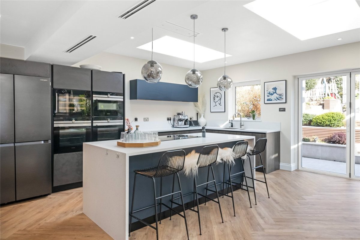 cousah add171571 img 02