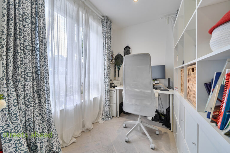 Winchester Close, Coulsdon, CR5, photo 3