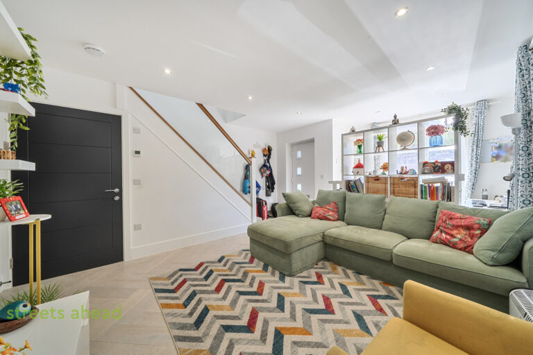 Winchester Close, Coulsdon, CR5, photo 4