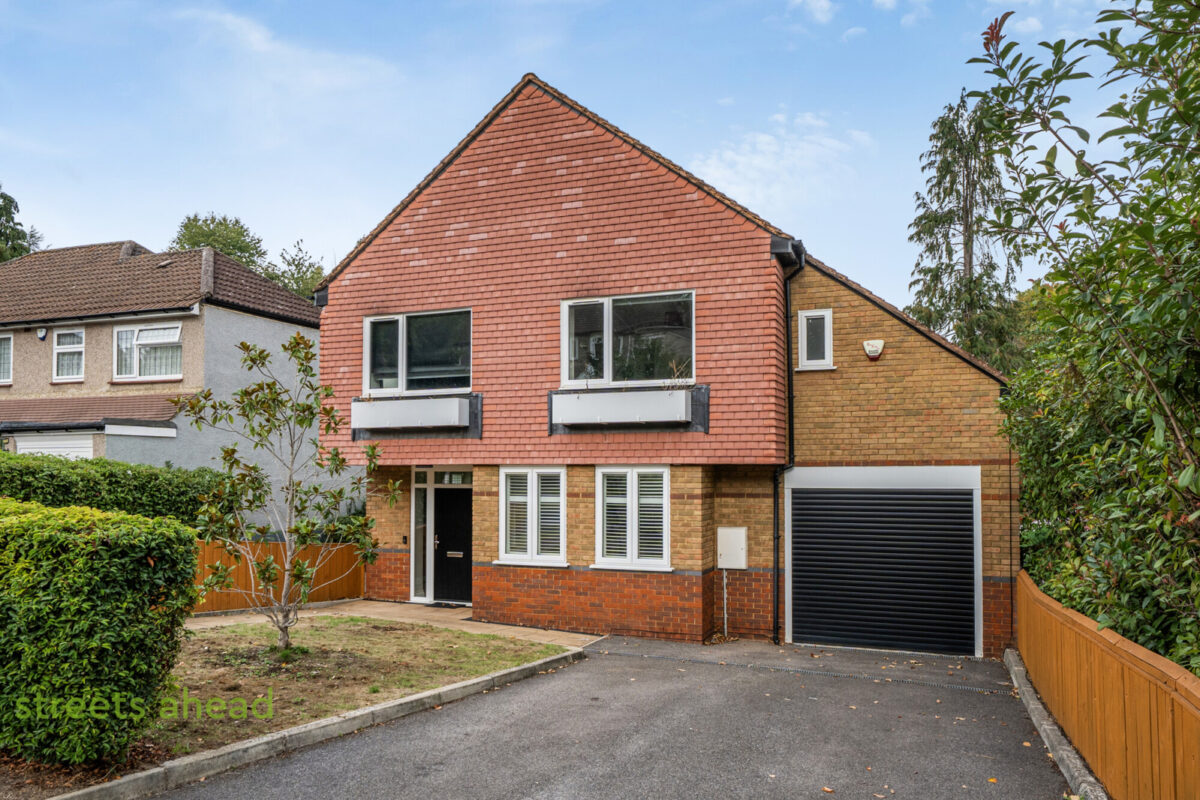 Waddington Avenue, Coulsdon, CR5, photo 1