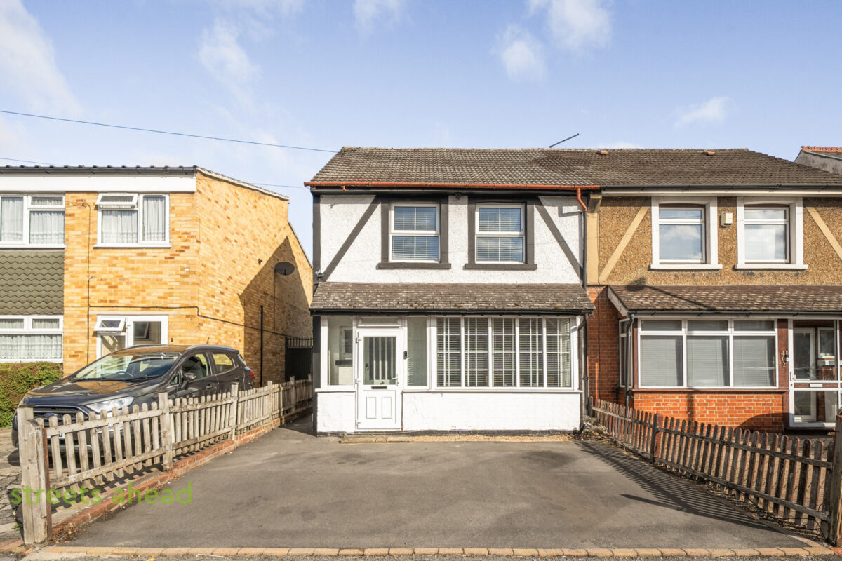 cousah_pur260149_img_00.jpg Chipstead Valley Road, Coulsdon, CR5, photo 1