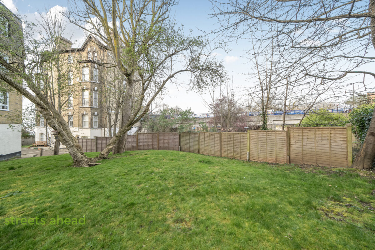 crpsah crp080403 l img 13