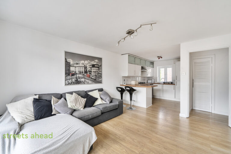 crpsah_crp260287_img_01.jpg Derwent Road, London, SW20, photo 2