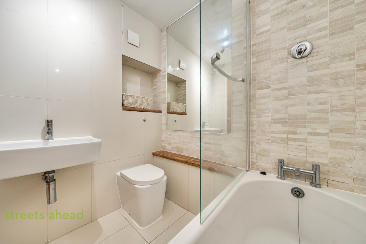 crpsah_crp260287_img_09.jpg Derwent Road, London, SW20, photo 10