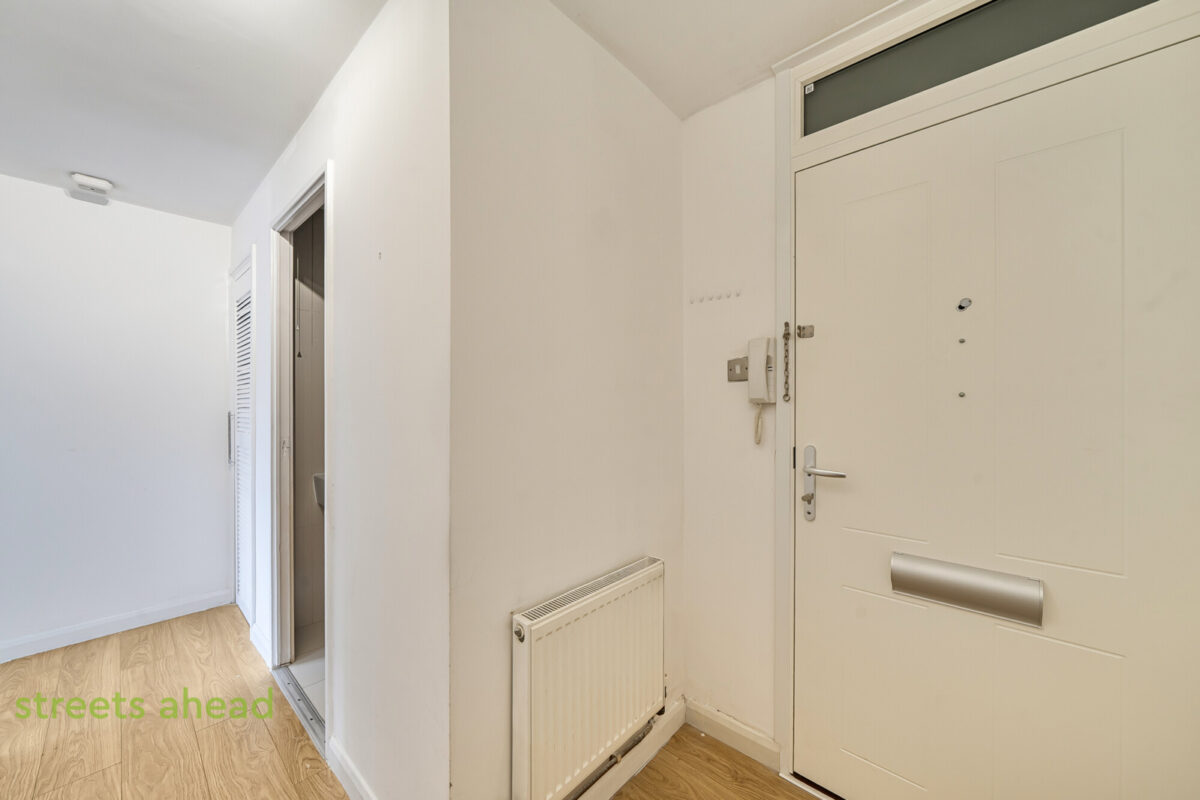 crpsah_crp260287_img_14.jpg Derwent Road, London, SW20, photo 15
