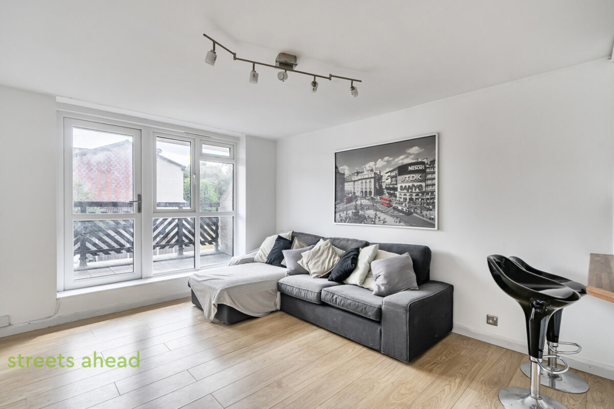 crpsah_crp260287_img_15.jpg Derwent Road, London, SW20, photo 16
