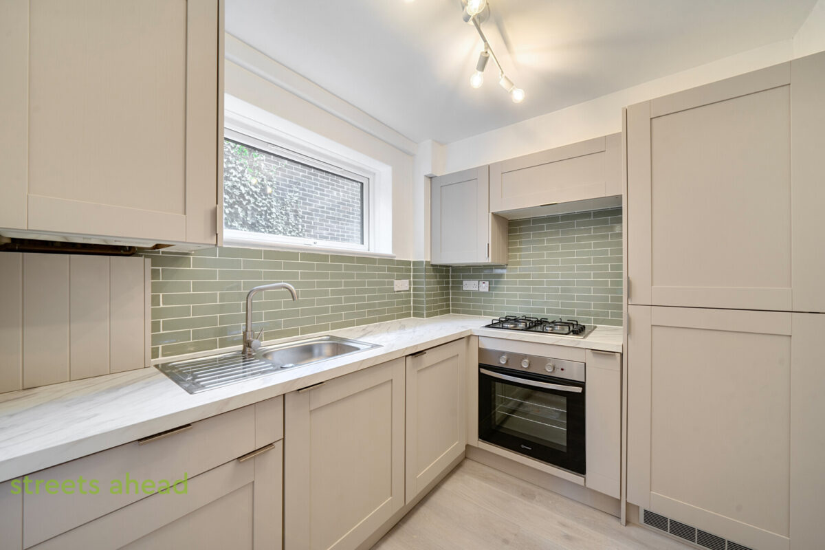 Auckland Road, London, SE19, photo 2