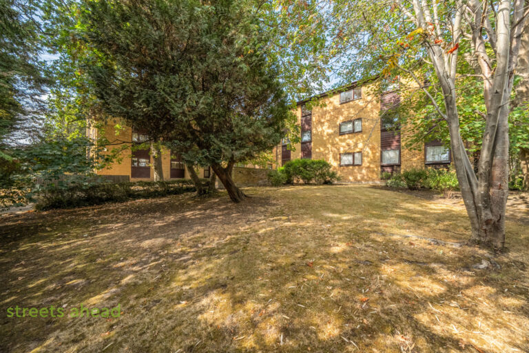 Auckland Road, London, SE19, photo 12