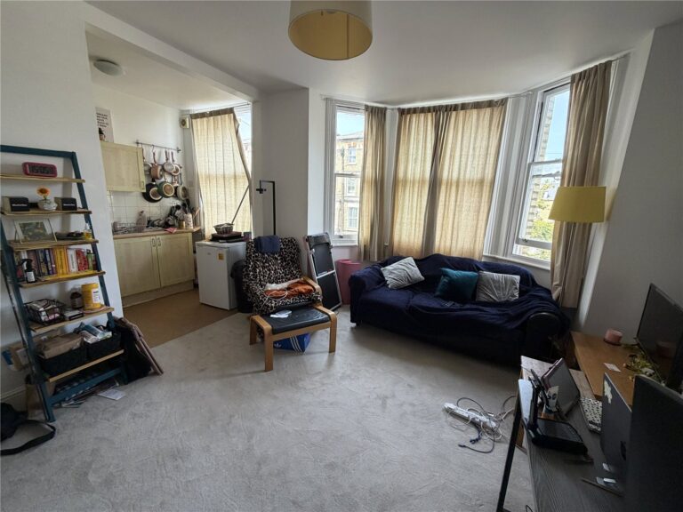 crpsah_crp260317_l_img_01.jpg Lambert Road, London, SW2, photo 2
