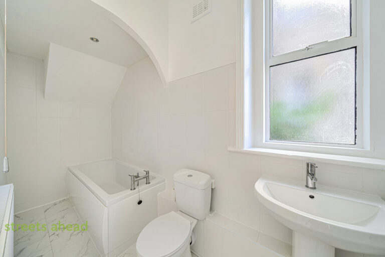 crpsah_crp260359_l_img_04.jpg Maberley Road, London, SE19, photo 5