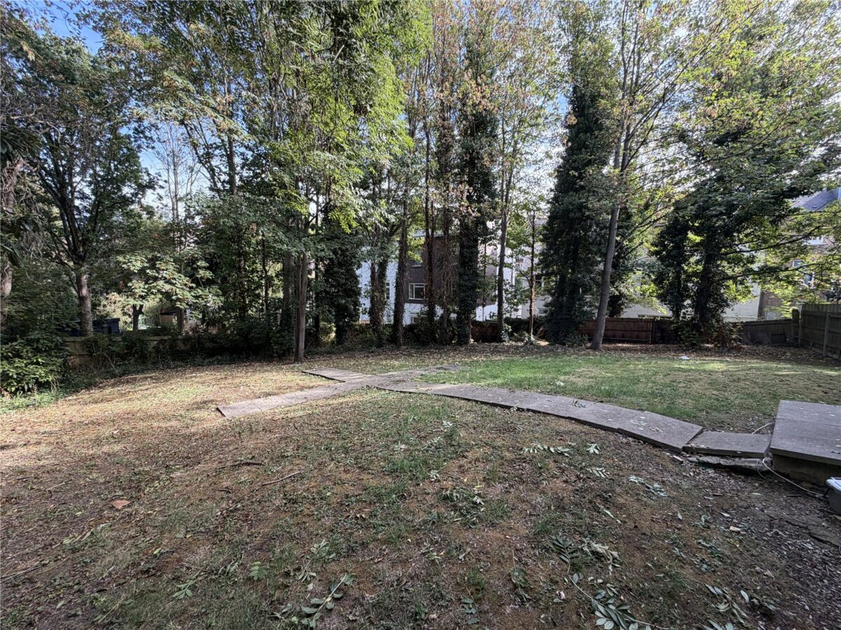 crpsah_crp260377_l_img_05.jpg Hawke Road, London, SE19, photo 6