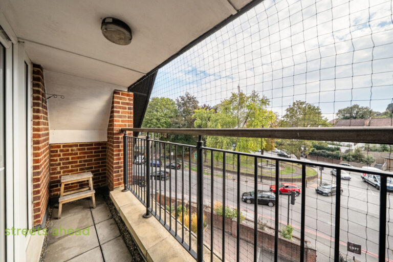 pursah_add260334_img_16.jpg Foxley Lane, Purley, CR8, photo 17