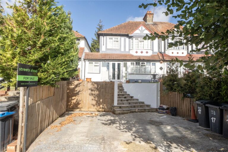 Montpelier Road, Purley, photo 1