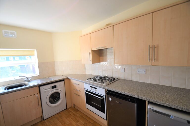 Godstone Road, Kenley, photo 1