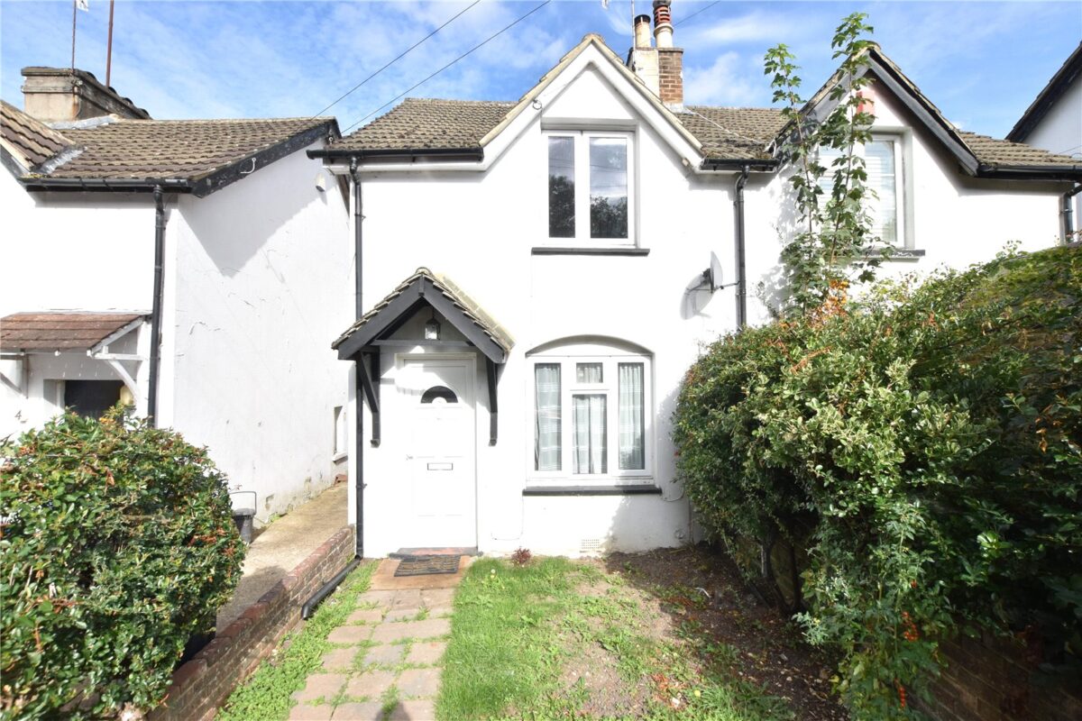 Station Cottages, Station Road, Kenley, Surrey, CR8, photo 1