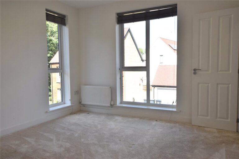 pursah_pur230045_l_img_09.jpg Chaplin Place, Coulsdon, CR5, photo 10