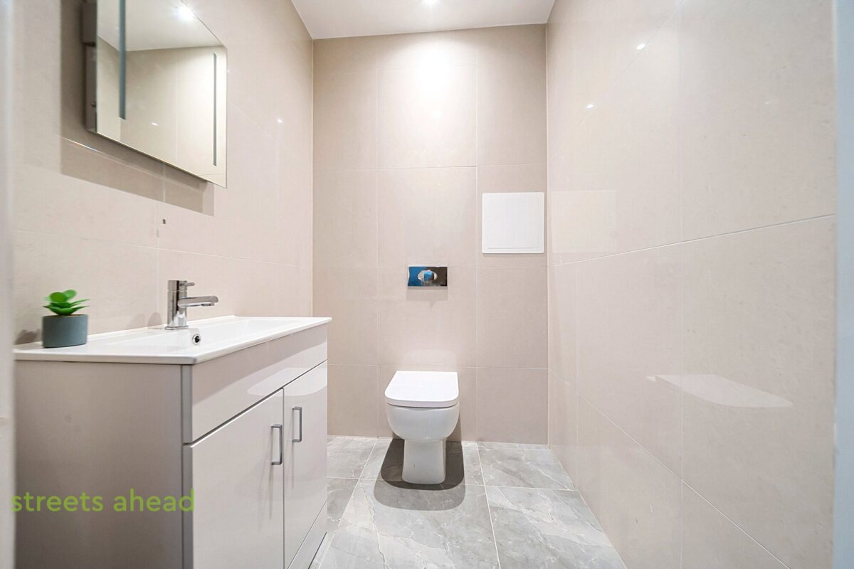 pursah_pur260160_img_10.jpg Fairoak Close, Kenley, CR8, photo 11