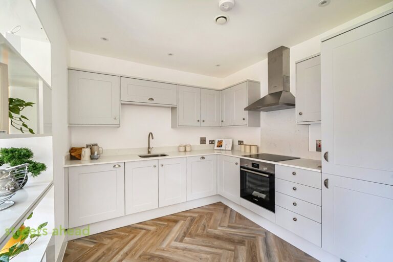 pursah_pur260160_img_13.jpg Fairoak Close, Kenley, CR8, photo 14