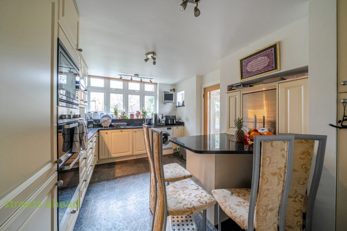 scrsah add180775 img 14