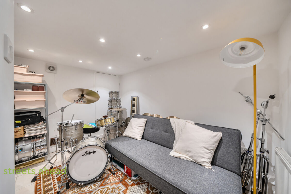 scrsah add260017 img 05