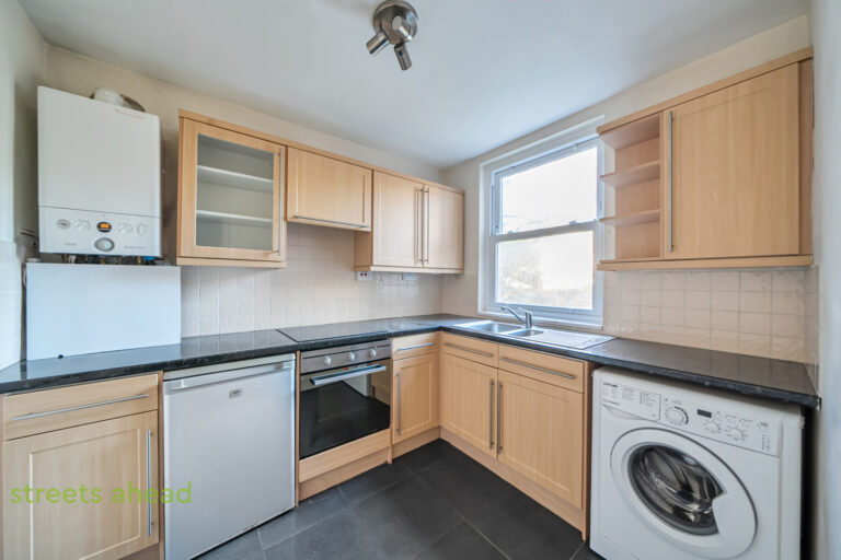 scrsah_add260049_l_img_00.jpg Coombe Road, Croydon, photo 1