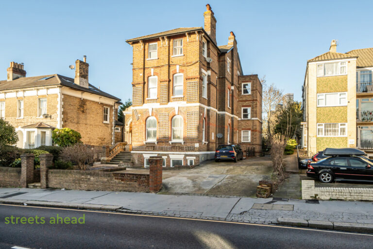 scrsah_add260049_l_img_13.jpg Coombe Road, Croydon, CR0, photo 14