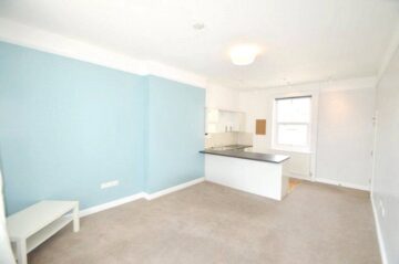 scrsah com260005 img 02