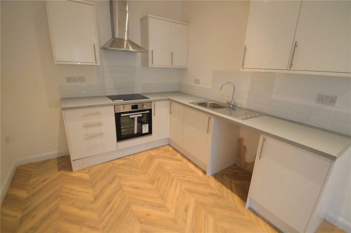 scrsah com260006 img 04