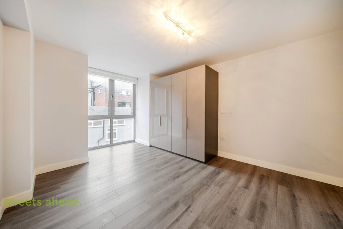 scrsah scr180906 l img 07