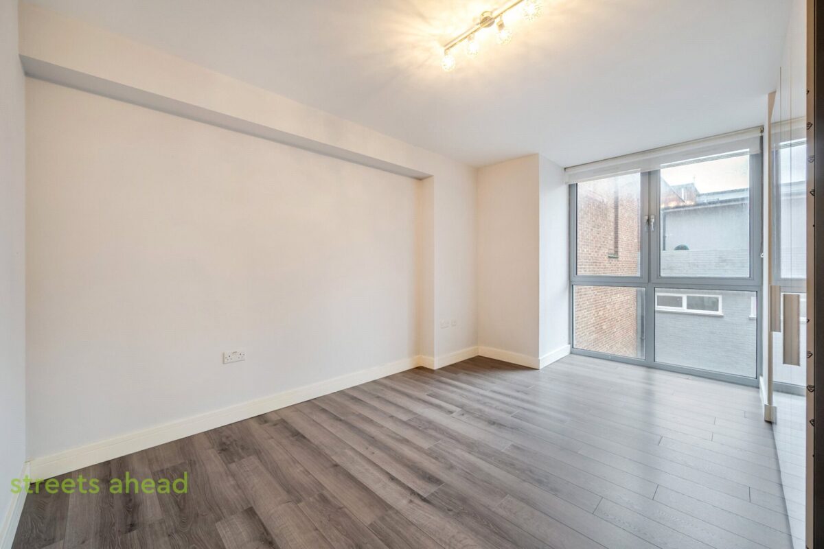 scrsah scr180906 l img 08