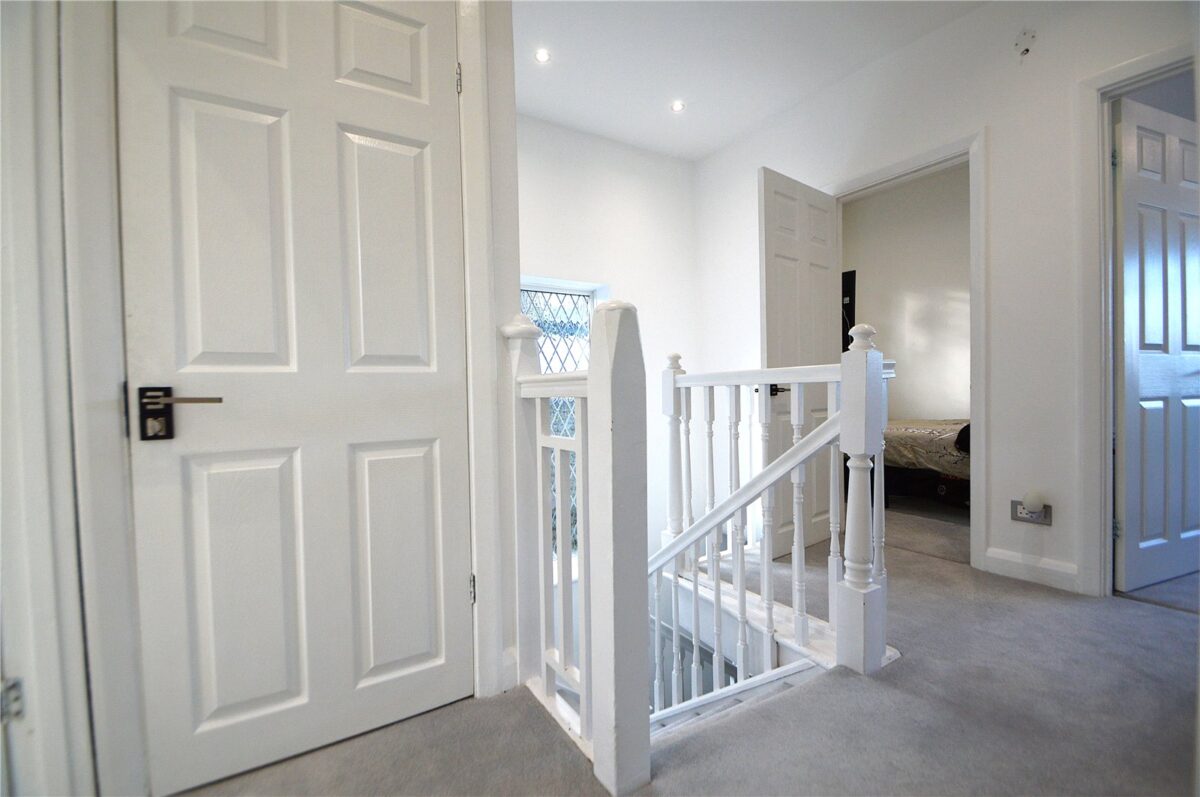 scrsah_scr230539_l_img_15.jpg scrsah scr230539 l img 15