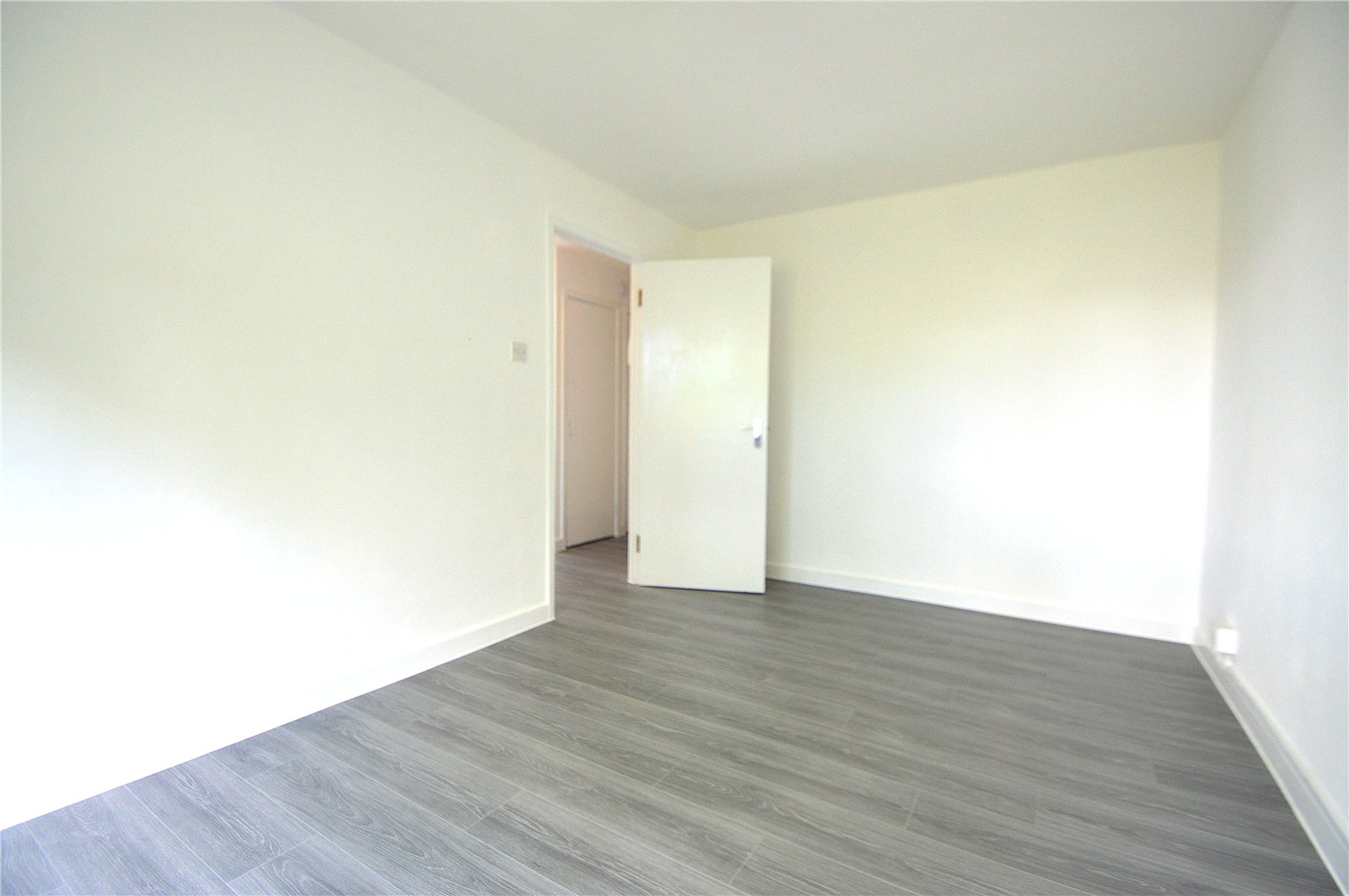 scrsah scr260397 l img 02