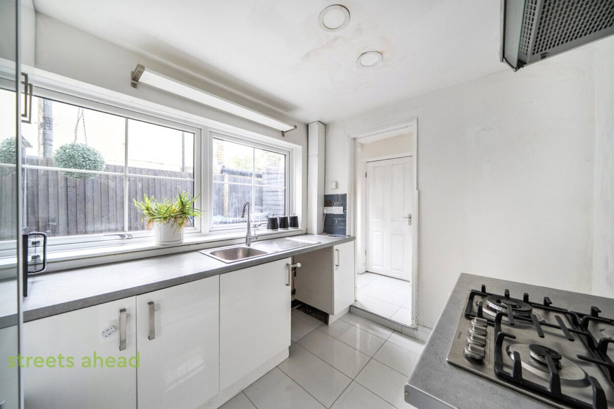 scrsah_scr260480_l_img_02.jpg scrsah scr260480 l img 02