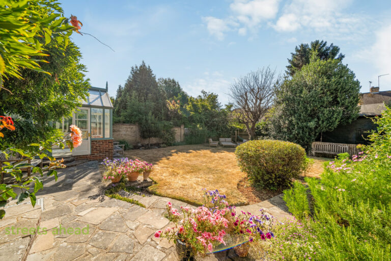 scrsah_scr260520_img_11.jpg Ballards Way, South Croydon, CR2, photo 12