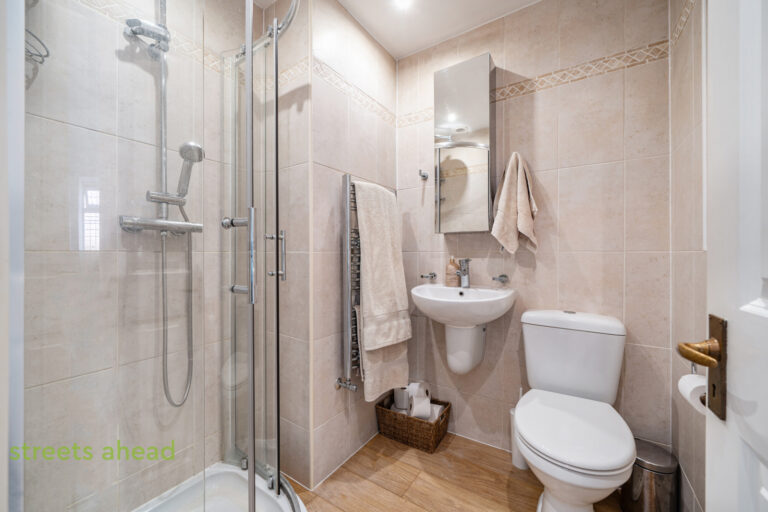 scrsah_scr260520_img_17.jpg Ballards Way, South Croydon, CR2, photo 18