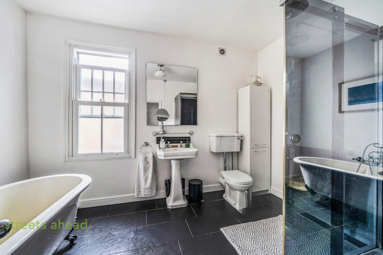snwsah_add260360_img_05.jpg Burgoyne Road, London, SE25, photo 6