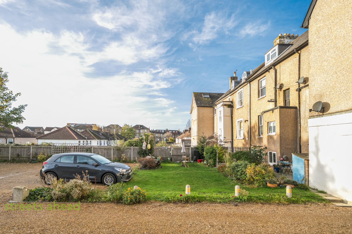 snwsah crp250114 img 08