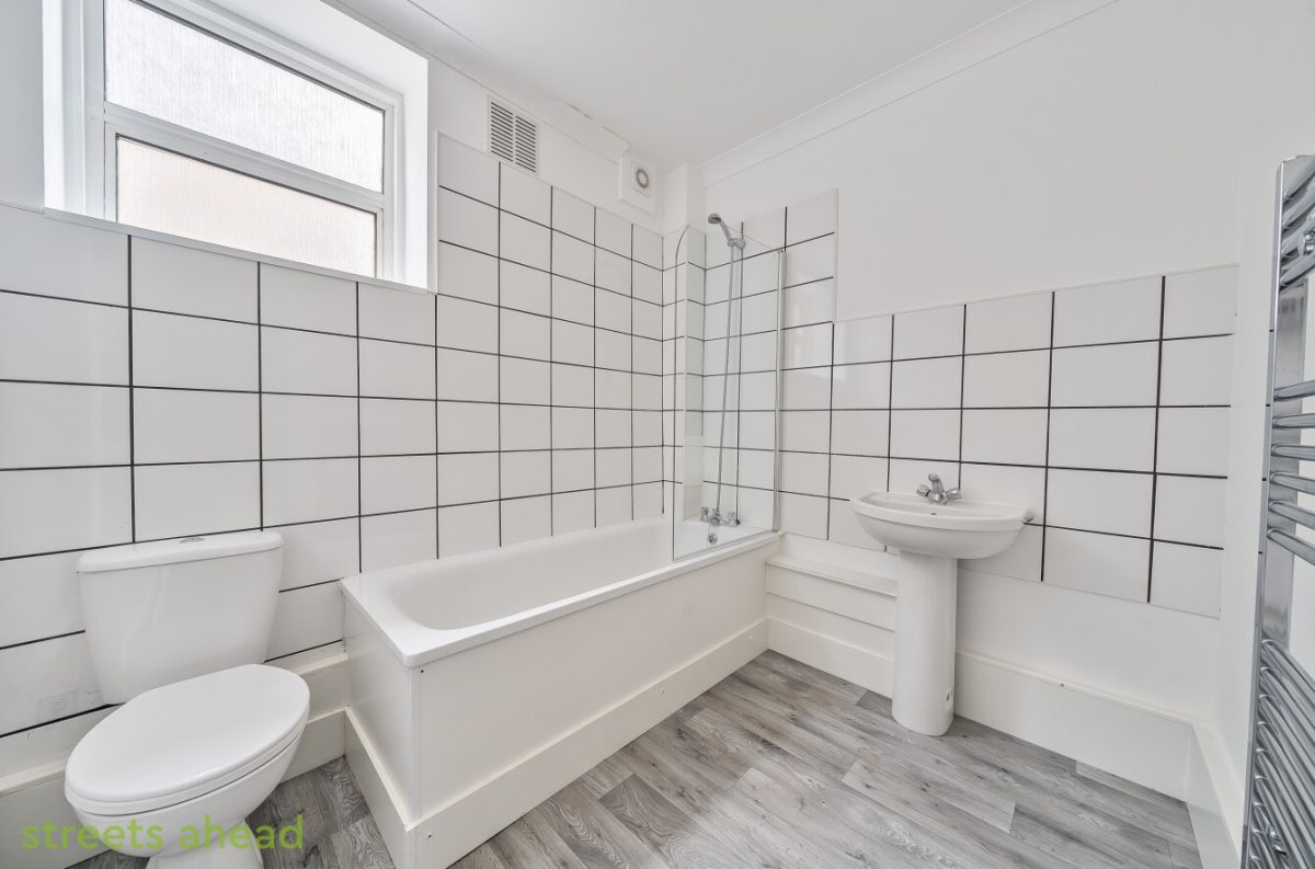 snwsah crp250246 img 02