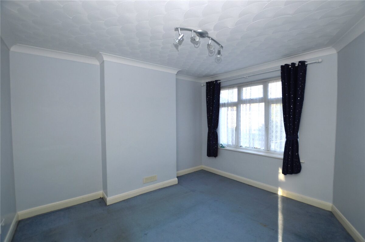 snwsah_rpt130299_l_img_03.jpg Birchanger Road, London, SE25, photo 4